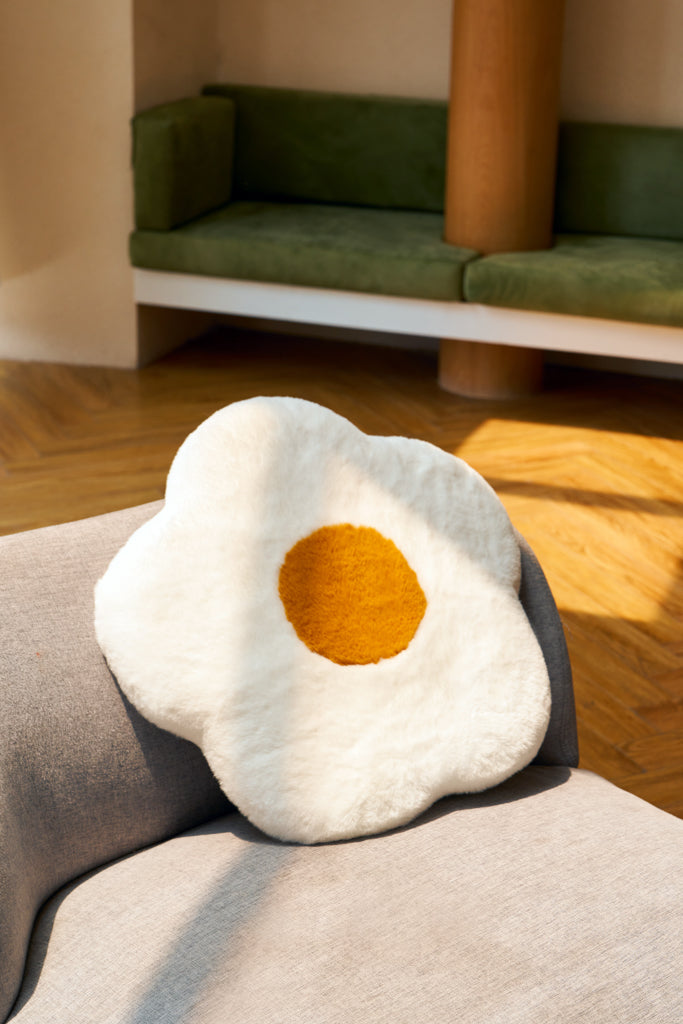 pixa-pod-home-cute-daisy-shaped-pillow-with-white-color-and-egg-yellow-middle